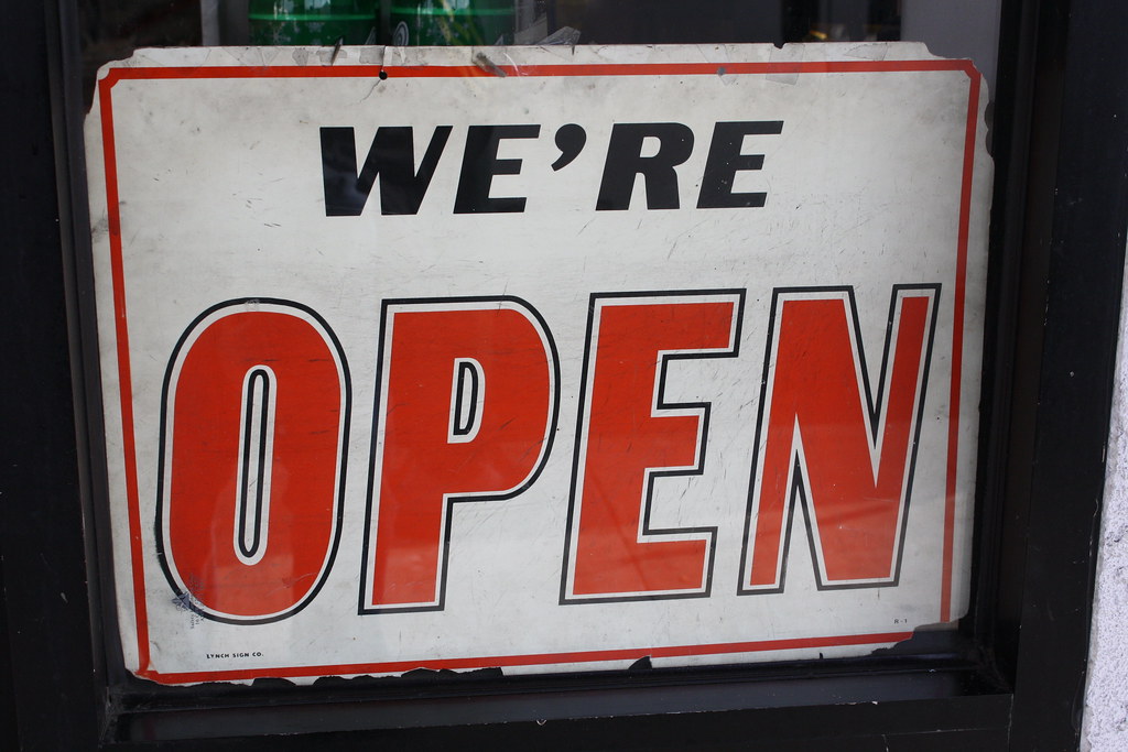 Neon Box dan Huruf Timbul Berkualitas dari PT Chico Multi Kreasi