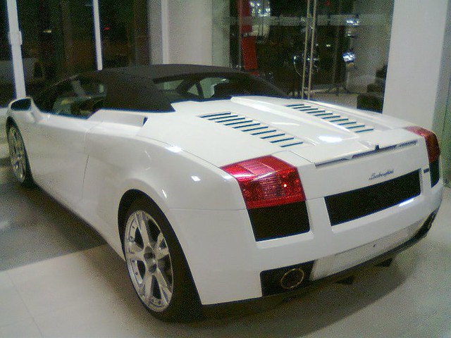 Poles Mobil Jogja: Pilihan Tepat Agar Kendaraan Selalu Prima